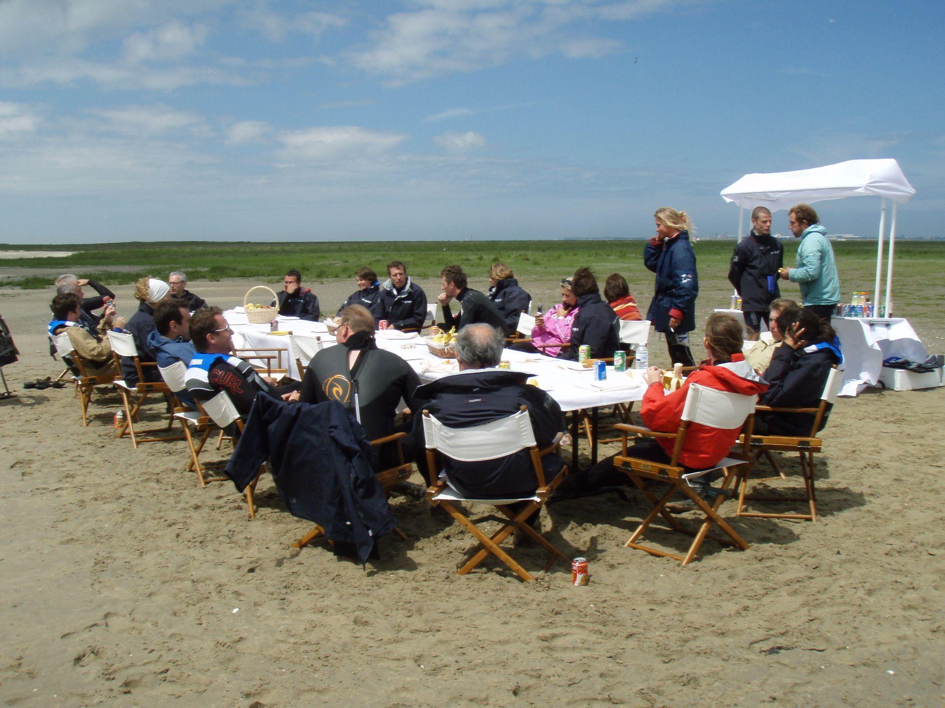 lunch op een zandbankmet Nuquest